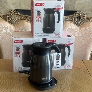 Dash 1.7-Liter Insulated Electric Kettle, new